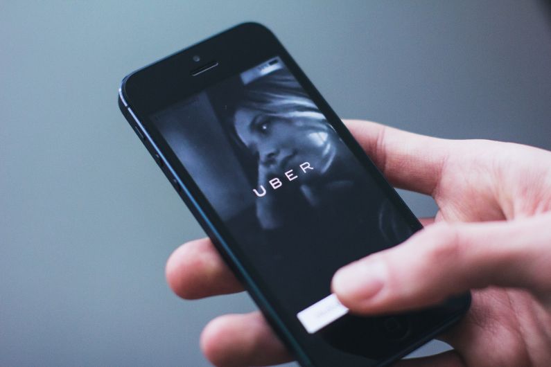 Uber z własnym samochodem – co musisz wiedzieć?